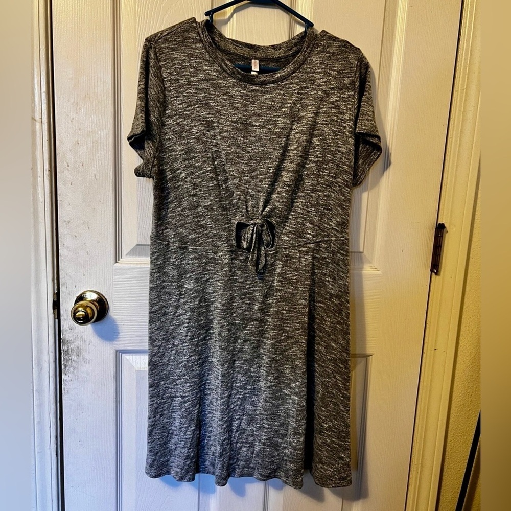 Xhilaration Sleeveless Cut Out Midriff Fit & Flare Gray Short Dress Size XL